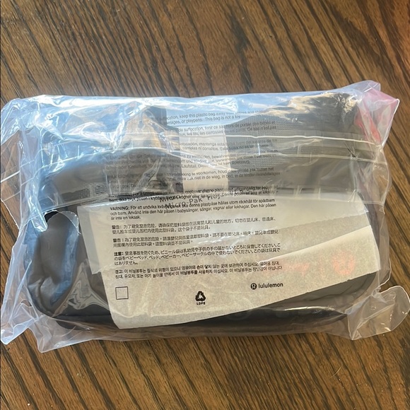 Lululemon Disney Black belt bag - Picture 3 of 3